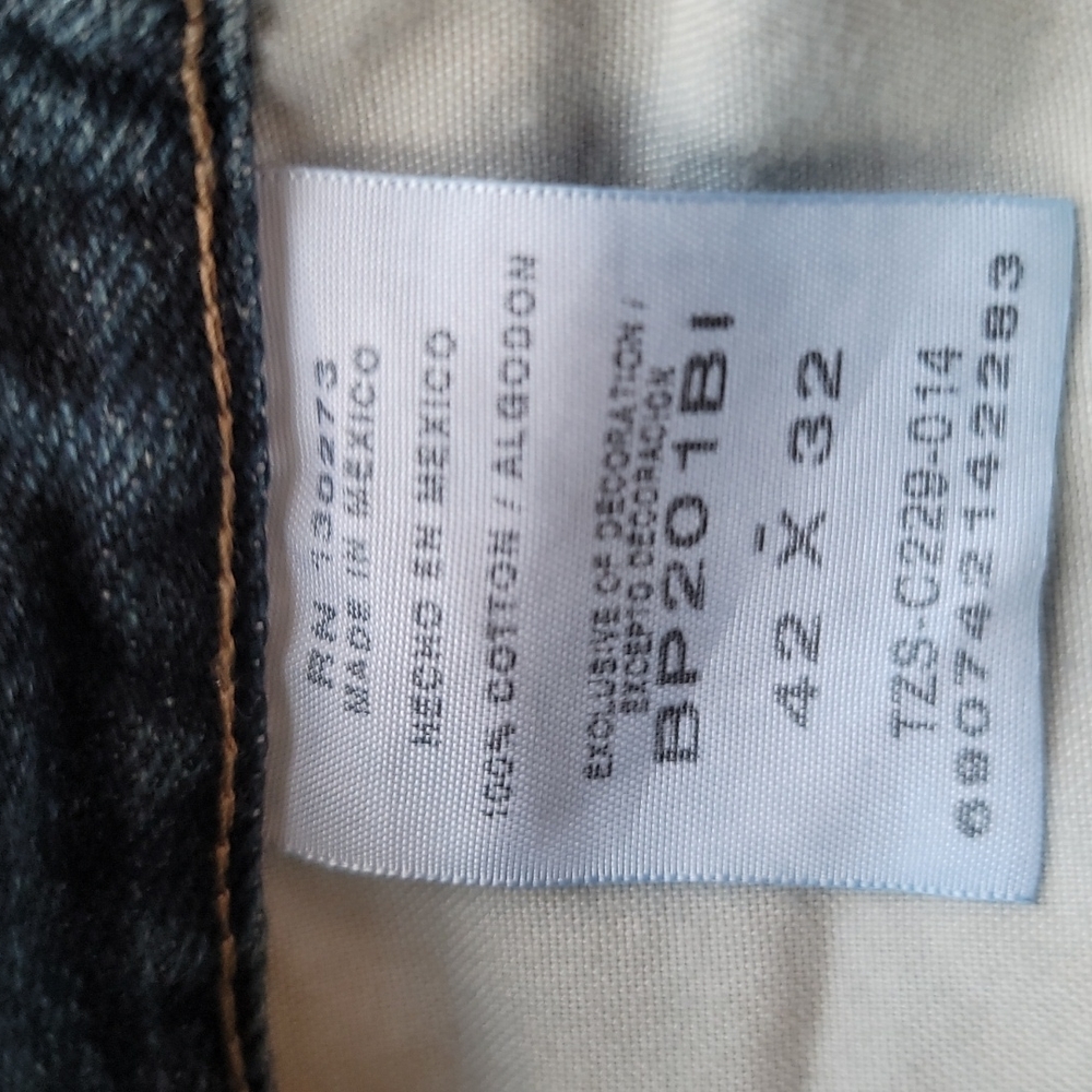 Jeans - Picture 3 of 3